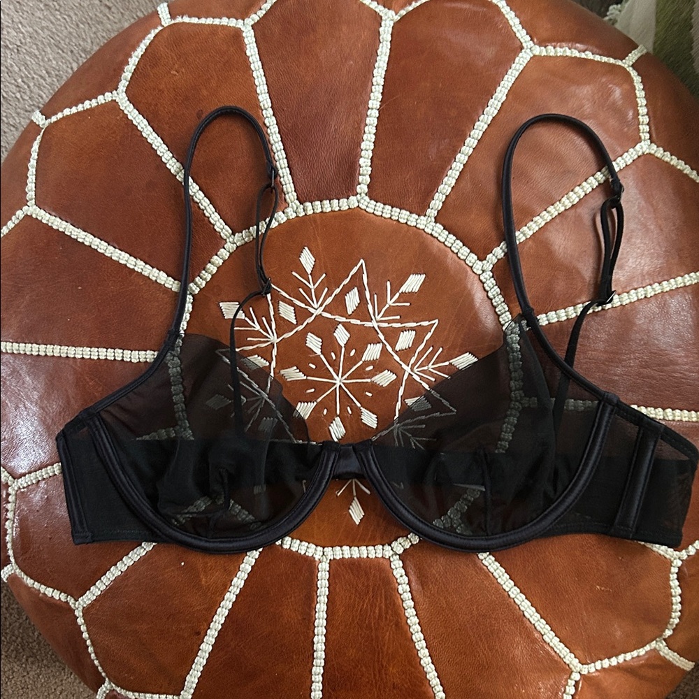 SKIMS | Invisible Plunge Bra Obsidian